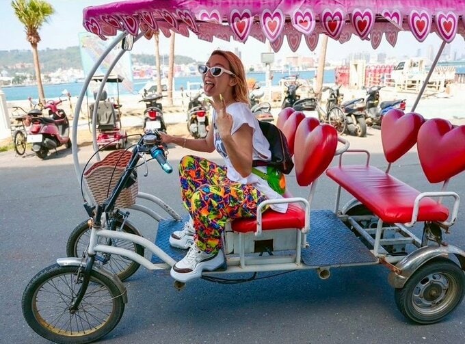 【倖田來未】　「トゥクトゥク的な笑笑　電動自転車に乗って島をぐるっと一回り！」　台湾旅行の写真にファン反響|TBS NEWS DIG