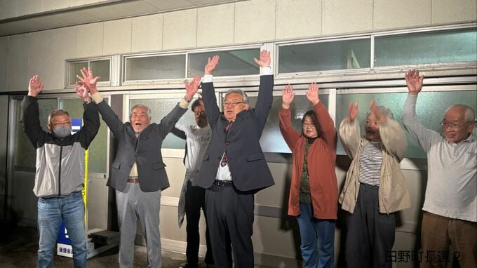 田野町長選挙は町の前教育長の新人が3期目を目指す現職を破り初当選【高知】|TBS NEWS DIG