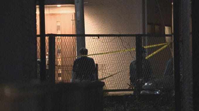 【速報】「誰もいないはずの自宅にチェーン錠がかかっている」母親と息子3人の計4人死亡 無理心中か 部屋から血の付いた斧と包丁1本ずつ見つかる　東京・西東京市|TBS NEWS DIG