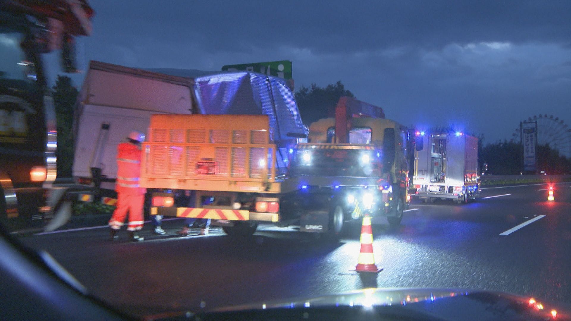 「故障して停車」通報直後に大型トラックが衝突し１人重体　愛知・刈谷市