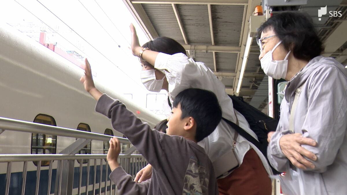 実家でのんびり」GW最終日Uターンラッシュ 新幹線駅は客で混雑 上り