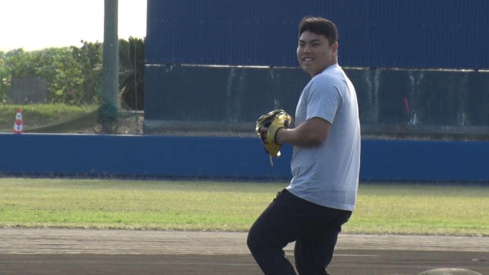 平良海馬投手「それぞれの楽しさ見つけてほしい」　石垣市で第一回平良海馬カップ開催　