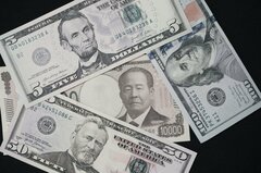 １ドル＝157円台半ば、バイデン氏撤退の影響注視－実需のドル買いも| TBS CROSS DIG with Bloomberg