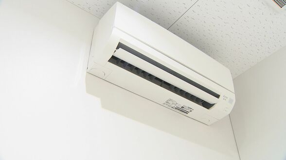 「風向きを下向きに」“温度ムラ”解消で効率よく部屋を暖かく　ダイキン広報に聞くエアコンの電気代節約術　年始は日本海で荒天予想　|　富山のニュース｜天気・防災｜チューリップテレビ