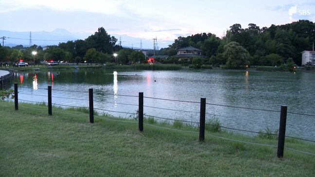 「1人が深みにはまり1人が手を差し伸べたら引きずり込まれた」公園の池で高校生2人死亡 深みにはまって溺れる...服を着た状態で水遊びしていたか=静岡・沼津市|TBS NEWS DIG