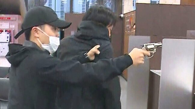 大分銀行と警察が強盗事件想定訓練　年末年始に向け防犯意識高める|TBS NEWS DIG