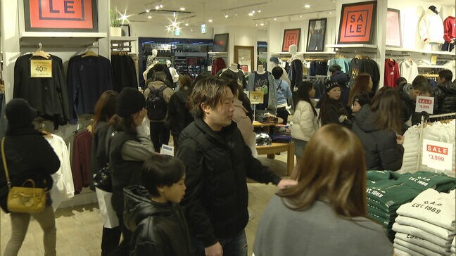 福岡県内の商業施設で元日から初売りがスタート|TBS NEWS DIG