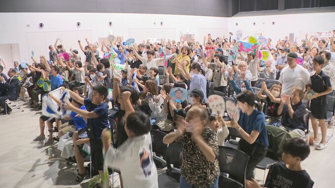 大相撲秋場所 大の里 優勝決定戦制し横綱昇進後初優勝　|TBS NEWS DIG
