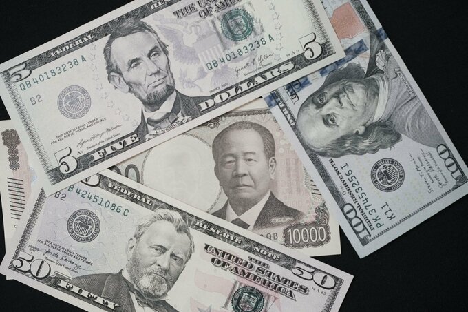 １ドル＝157円台半ば、バイデン氏撤退の影響注視－実需のドル買いも