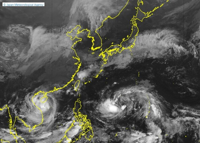 「台風21号」非常に強い勢力で沖縄接近のおそれ　945hPa・最大瞬間風速60メートル予想　11月としては「異例」とも言えるルートで九州・本州へ近づく可能性　山陰でも雨への警戒必要となりそう|TBS NEWS DIG