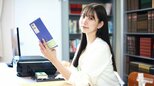【林凜】本名「石橋てるみ」に改名「心機一転」　図書室で爽やか＆あざとさ笑顔　ゲーミングタレント・倉持由香さんら所属事務所に在籍|TBS NEWS DIG