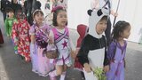 「トリックオアトリート」　子どもたちがハロウィーンの仮装　英語の歌を歌いながらパレード　甲府|TBS NEWS DIG