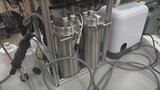 持ち運び可能な小型ろ過器を発売 用水路などの水を生活用水として安全なレベルまでろ過 山梨大発の団体|TBS NEWS DIG