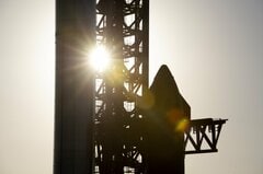 マスク氏率いるスペースXが火星計画延期、月探査を優先－WSJ| TBS CROSS DIG with Bloomberg