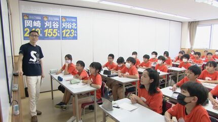 公立中高一貫校合格めざし夏の集中特訓 小学6年生160人がお揃いのT