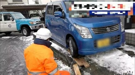 冬のノーマルタイヤは命の危険が… ｢雪で横滑りして動け