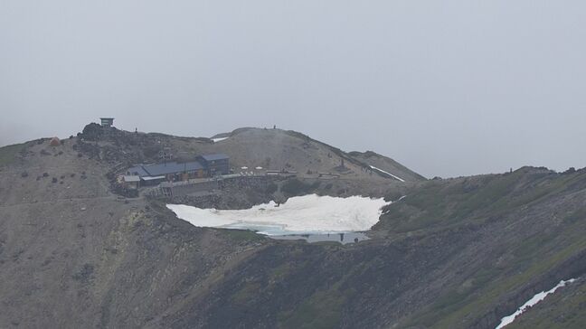 噴火の犠牲者に黙とうささげ…御嶽山で山開き 「ドラゴンアイ」も話題に 岐阜県側からの登山者数は増加傾向|TBS NEWS DIG