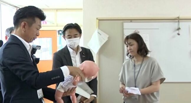 乳児見守り・ドローン物流 石川・能美市で活用されているICT活用現場を穂坂デジタル副大臣が視察|TBS NEWS DIG