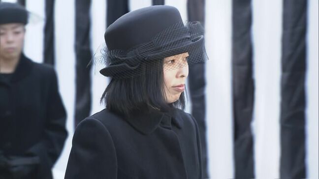 三笠宮妃百合子さま「墓所一周年祭の儀」　喪主の彬子さまら皇族方9人が拝礼　ラオス公式訪問前の愛子さまは参列されず　豊島岡墓地|TBS NEWS DIG