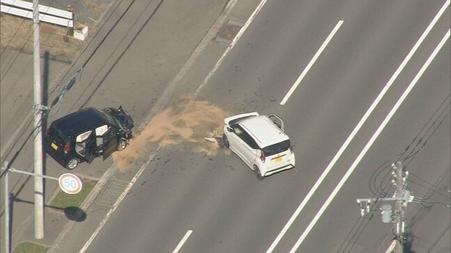 国道5号で軽乗用車どうしが衝突　双方の運転手がけがをして病院搬送　北海道倶知安町|TBS NEWS DIG