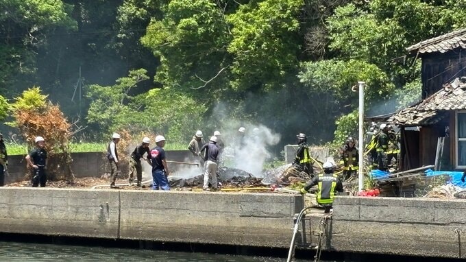 空き家の一部焼く火事　けが人なし ”近くで資材を燃やし 燃え移ったか？”　【長崎県佐世保市】|TBS NEWS DIG