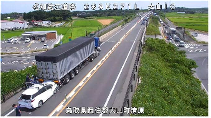 【速報】山陰道大山IC付近　同時刻に上り線で大型トラックなど3台絡む玉突き事故・下り線で単独事故がそれぞれ発生　3人負傷・渋滞も　|　BSSニュース | BSS山陰放送