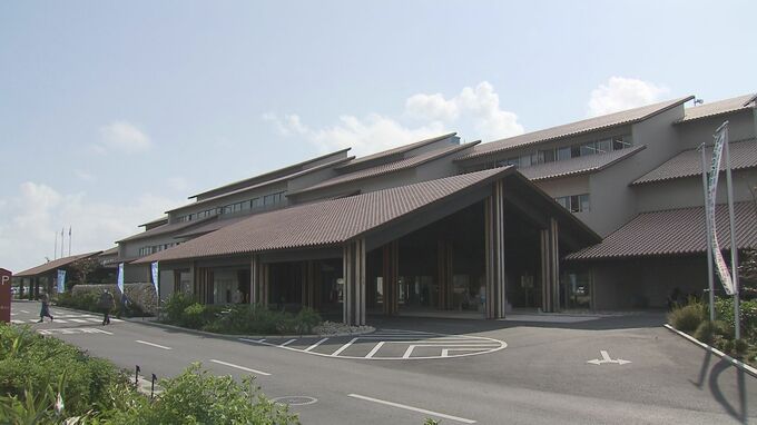 小中学生に「君が代歌えるか」アンケート調査求める決議　石垣市議会で可決|TBS NEWS DIG