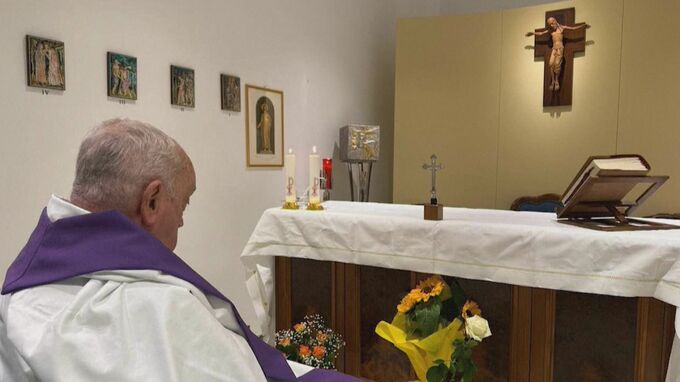 ローマ教皇フランシスコ　入院後、初めて写真公開　ミサに参加|TBS NEWS DIG