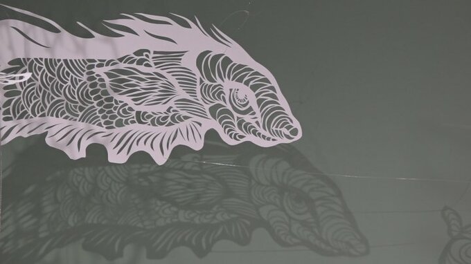 立体的な展示も　山梨市出身の作家の切り絵およそ40点　甲府市のミュージアム　|　山梨のニュース | ＵＴＹテレビ山梨