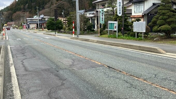 居眠り運転が原因か　関山峠で大型トレーラーと軽乗用車が正面衝突、横転する事故　4人がケガ（山形・東根市）　|　山形のニュース│TUYテレビユー山形