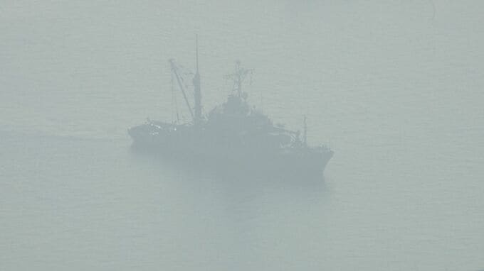 鹿児島・屋久島沖で墜落の米軍オスプレイ　残がいが米軍岩国基地に到着　事故原因究明へ　|　山口のニュース・天気・防災｜tys NEWS｜ｔｙｓテレビ山口