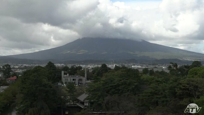 「初雪」の便り　岩木山で2022年より１日遅く確認|TBS NEWS DIG