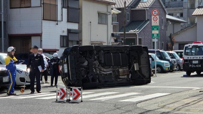 乗用車が横転　乗っていた1人が軽いけが　鹿児島市|TBS NEWS DIG