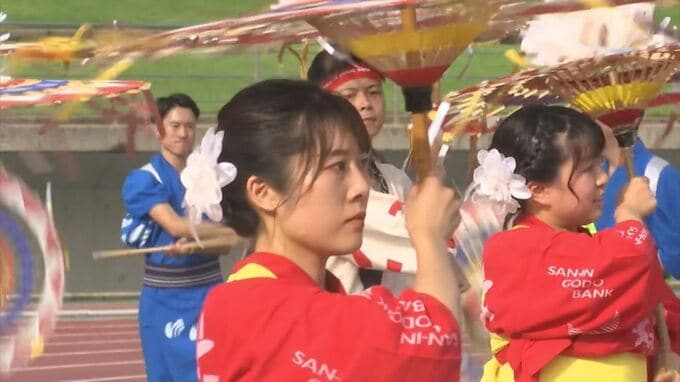 ３年ぶりに有観客で開催　「鳥取しゃんしゃん祭」　響く４４連１０００人超の鈴の音　　|　BSSニュース | BSS山陰放送