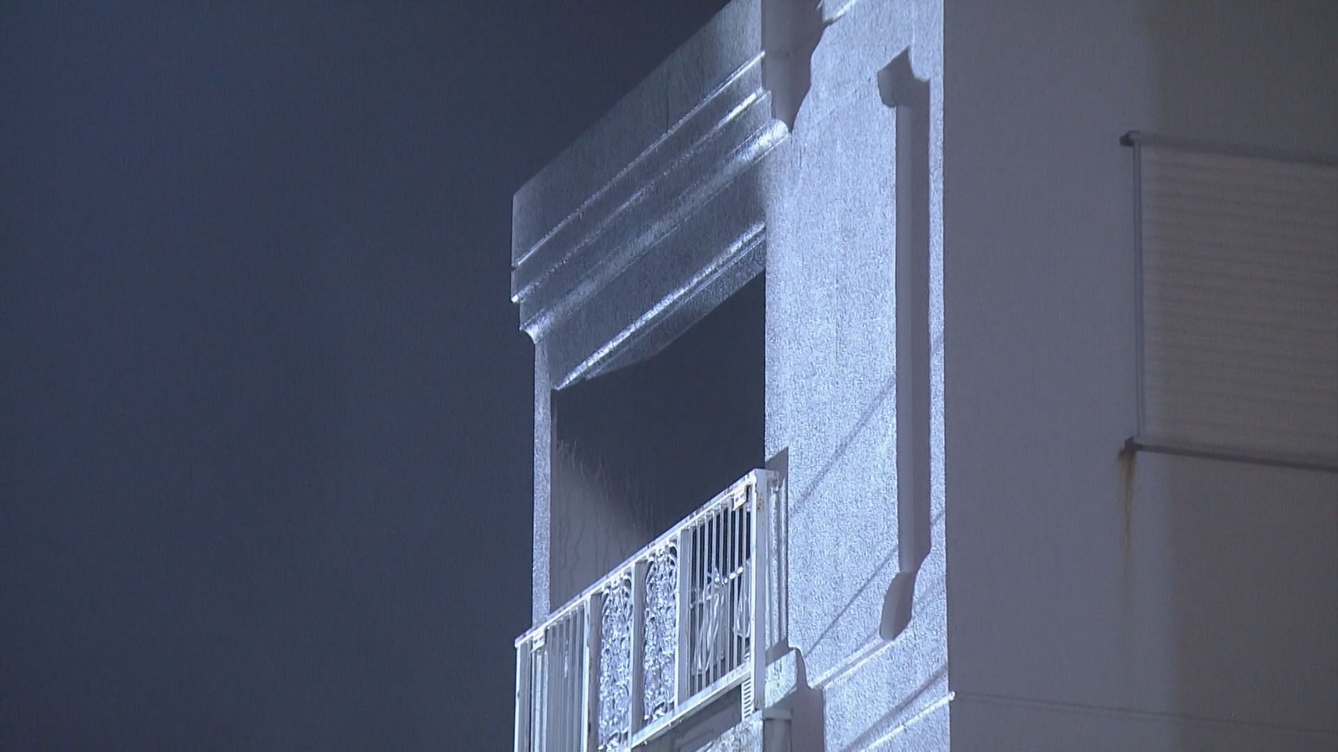 「黒煙が出ている」 マンション火災で焼け跡から性別不明の1人の遺体　1人暮らしの78歳女性か