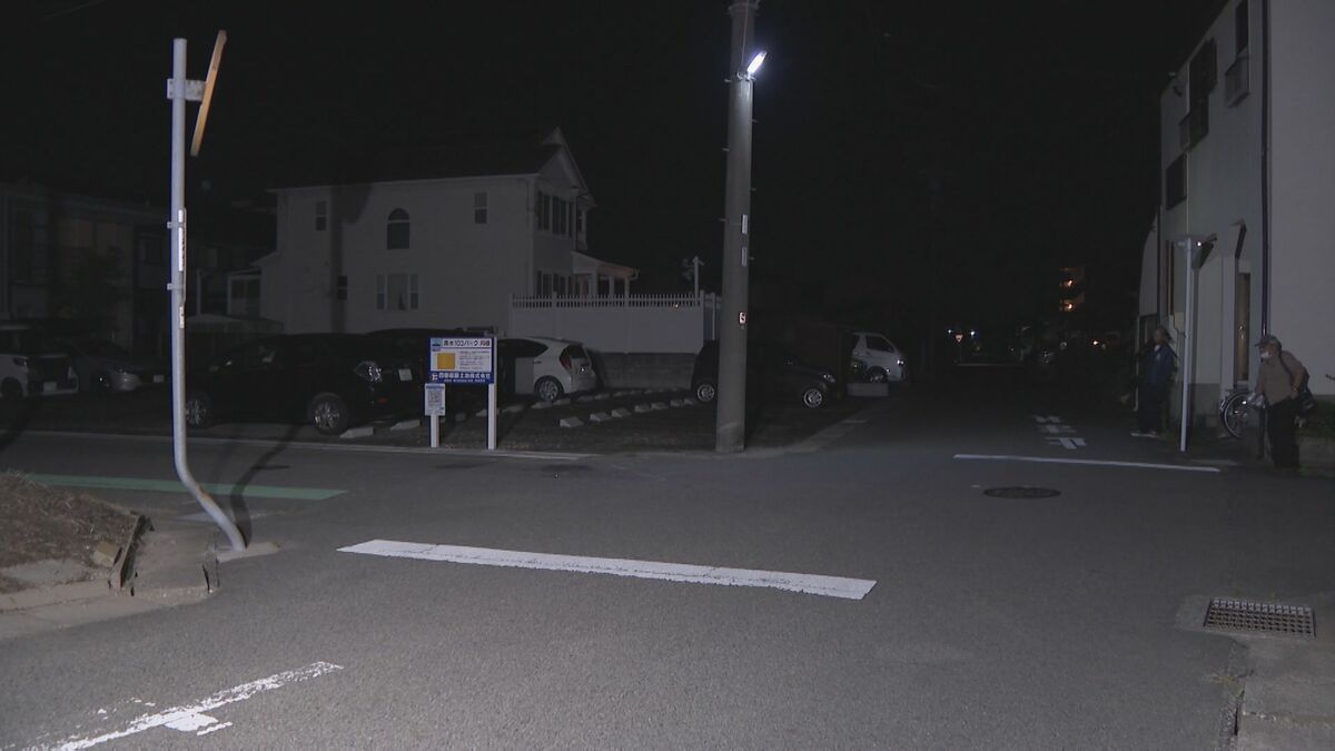 パトカーから逃走の原付バイクが軽乗用車と衝突　16歳少年が重傷　愛知・北名古屋市