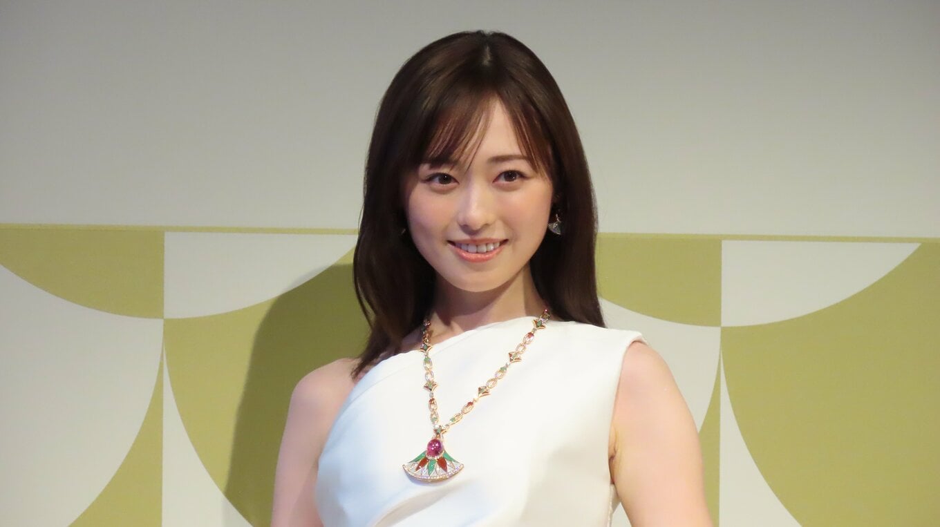【福原遥】ブレスレットに「恋に落ちて...」ジュエリーの魅力を語る | TBS NEWS DIG