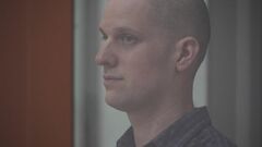 ロシアで拘束続く米記者の裁判開始　丸刈りで出廷　審理は非公開| TBS CROSS DIG with Bloomberg