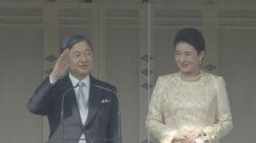 天皇誕生日「一般参賀」始まる 逮捕事案受け柵強化 初夏の陽気「皆さん一人ひとりにとって穏やかな春となるよう」|TBS NEWS DIG