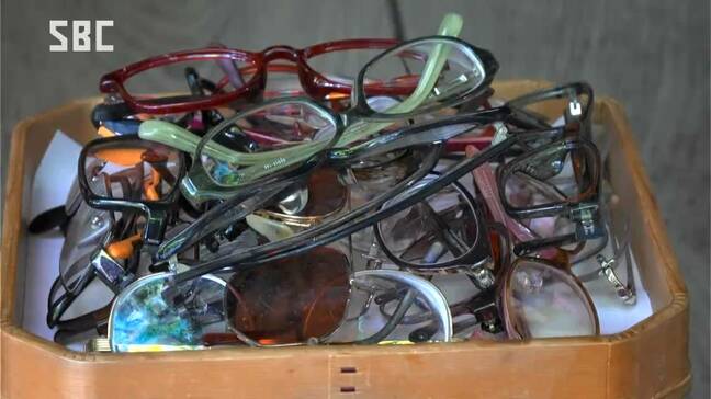 10日は「目の愛護デー」 諏訪市で「めがね供養」 役目を終えたメガネに感謝 長野|TBS NEWS DIG