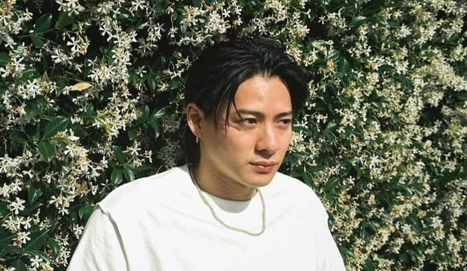 【 Number_i ・平野紫耀 】　最新のオフショットを公開　「 i have jet lag & happy in LA 」|TBS NEWS DIG