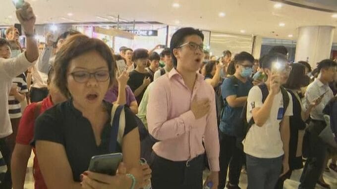 香港・デモ隊のテーマソング「香港に栄光あれ」 使用禁止に|TBS NEWS DIG