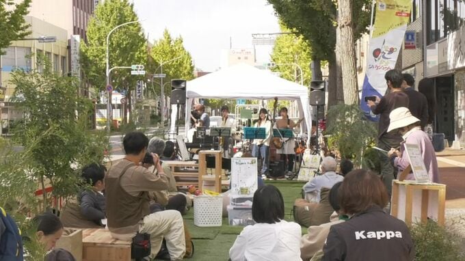 「寝そべってジャズを聴けるなんて」歩いて楽しいまちづくりへ米子市が実証実験　車道の一部が歩行者がくつろげる空間に変身　|　BSSニュース | BSS山陰放送