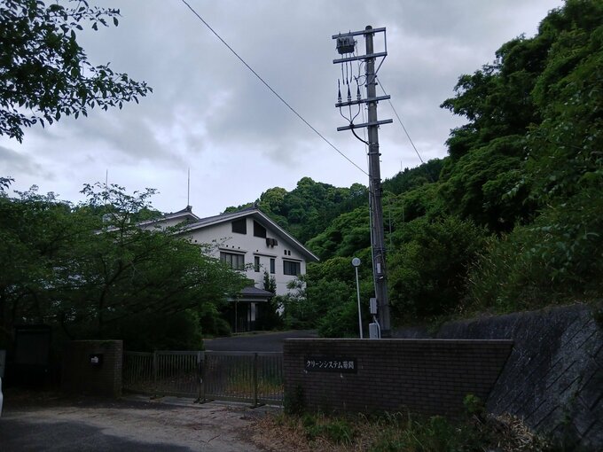 大量の配線ケーブルや電線が・・・  今治市の廃止された施設で盗難|TBS NEWS DIG