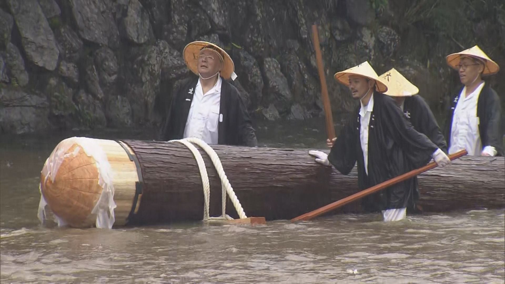 img_e90c7e13e6252d6cb32c8fbe7c