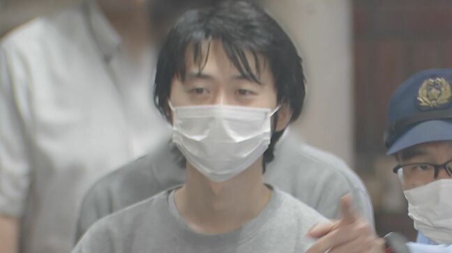 “靖国神社「Toilet」落書き事件”中国籍の男に検察側「犯行に必要不可欠な役割を積極的に果たした」懲役1年求刑　弁護側「寛大な判決求める」|TBS NEWS DIG