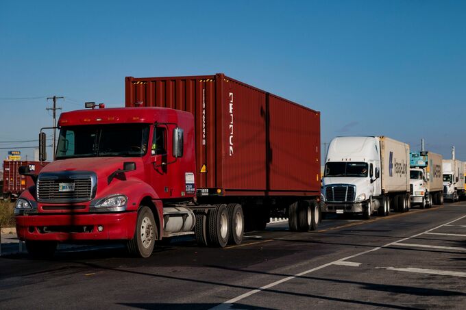 トランプ氏、中・大型トラックに25%の関税賦課へ－11月1日から