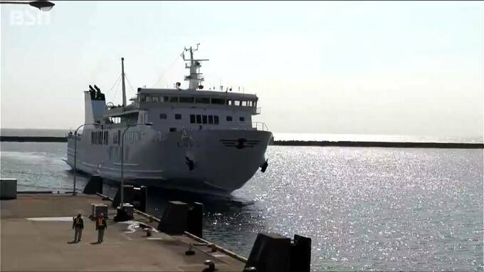 3連休スタート！カーフェリー『こがね丸』4か月ぶり運航再開 上越から約200人が佐渡へ　新潟県　|　新潟のニュース・天気｜BSN NEWS｜BSN新潟放送