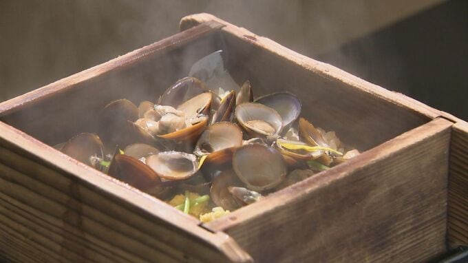 シジミ汁だけではない楽しみ方を…宍道湖シジミを100粒使用　贅沢なせいろ蒸しごはん「雛貝めし」お披露目　出汁をかけてお茶漬けで味変も|TBS NEWS DIG
