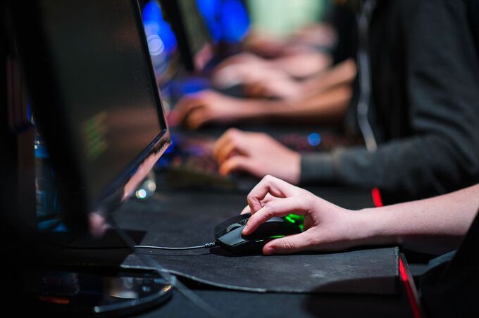 中国で恋愛シミュレーションゲーム人気－物議醸す新作、世論は二分